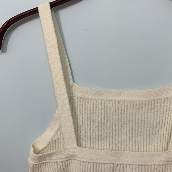 Urban Outfitters BDG Cream Knit Ribbed Square Neck Crop Y2K Top Tank Cami M NWT - Picture 15 of 16